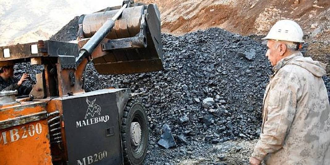 Emekli oldu yine de mesleği bırakmadı! 51 yıldır maden ocaklarında: ‘Benim için mecburiyetin dışında zevkli bir iş’ 2